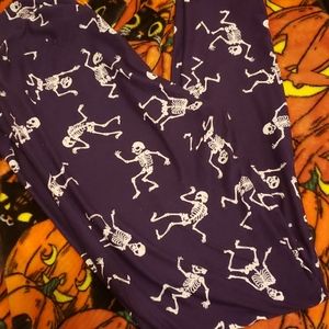 Lularoe skeleton TC purple